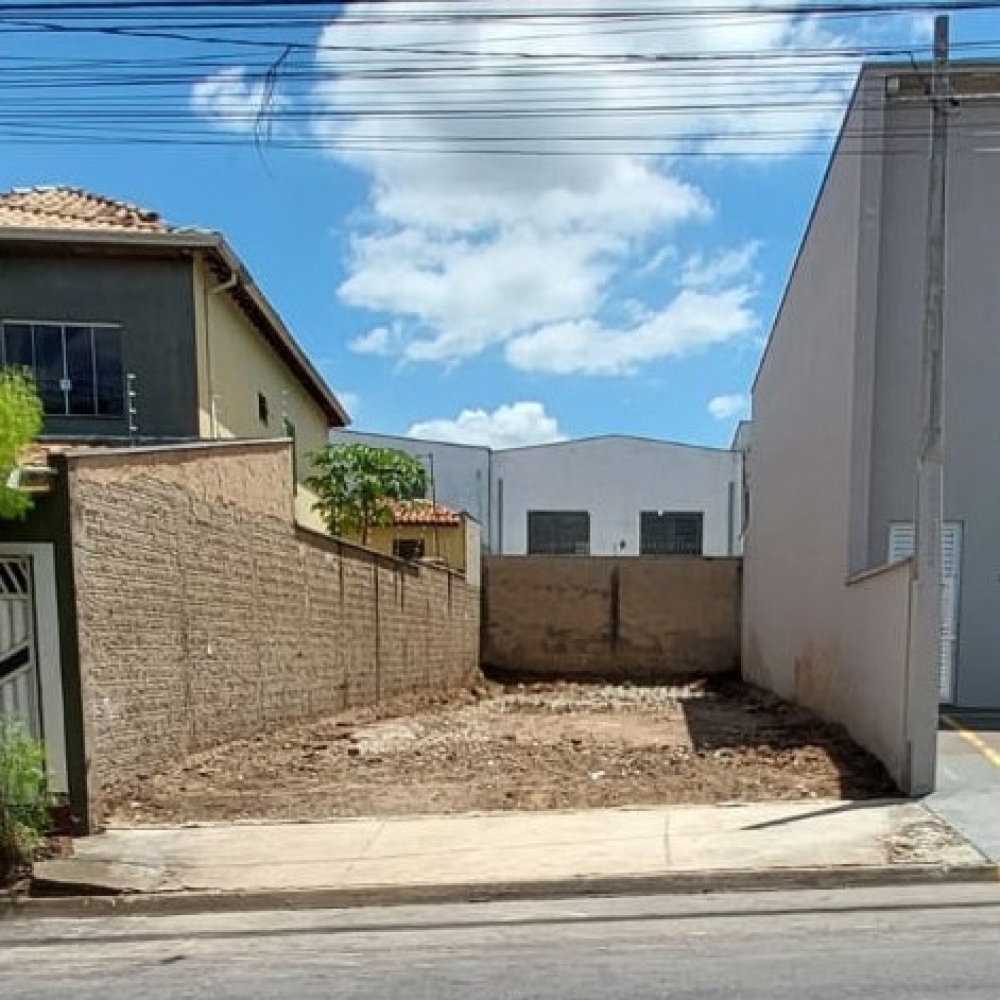 Fachada do condomínio Colinas do Piracicaba